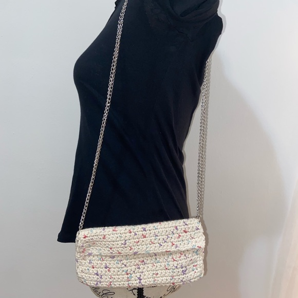 Hand-Knitted Crossbody Bag - Picture 10 of 15